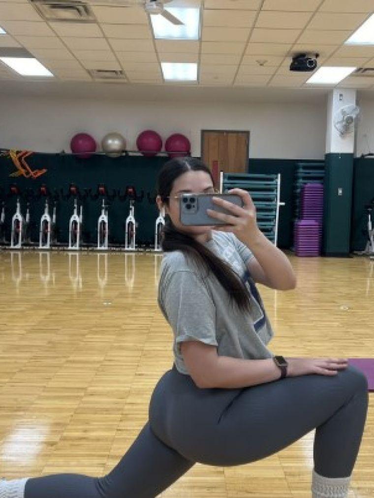 escort Vennesa — pictures and reviews